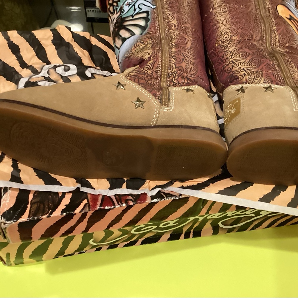 Ed Hardy boots - Picture 6 of 8